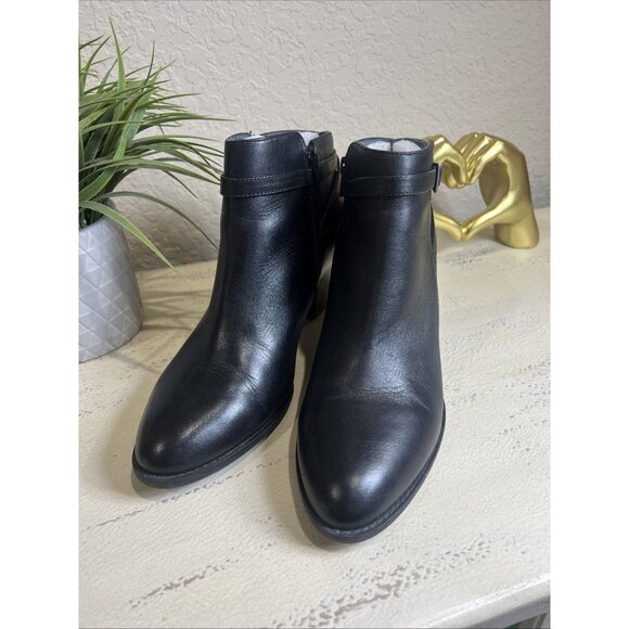 Vionic Shoes - VIONIC Black Leather Zip Bootie Wood Stack Heel Size 11